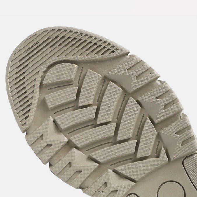 AuraWalk™ AlpenGrip Stiefel – Wasserdichter & Wärmender Winter-Barfußschuh | Rutschfest, Ergonomisch