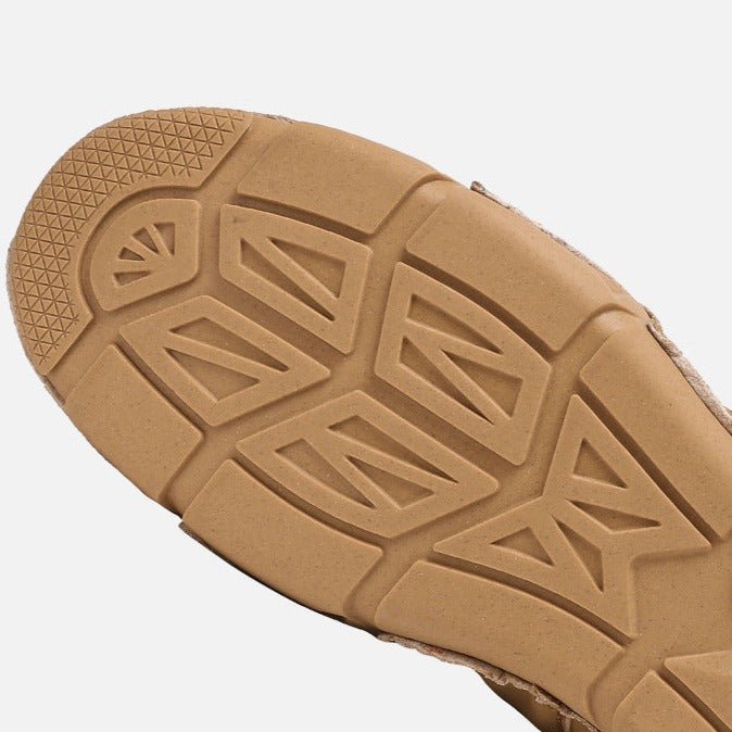 AuraWalk™ Elite – Warme & stilvolle Barfuß-Winterschuhe